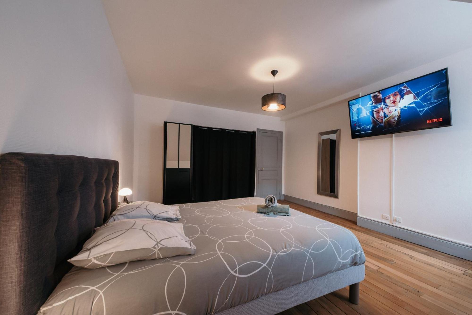 Appartement D'Aubilly Hyper Centre-Ville Charleville-Mézières Esterno foto