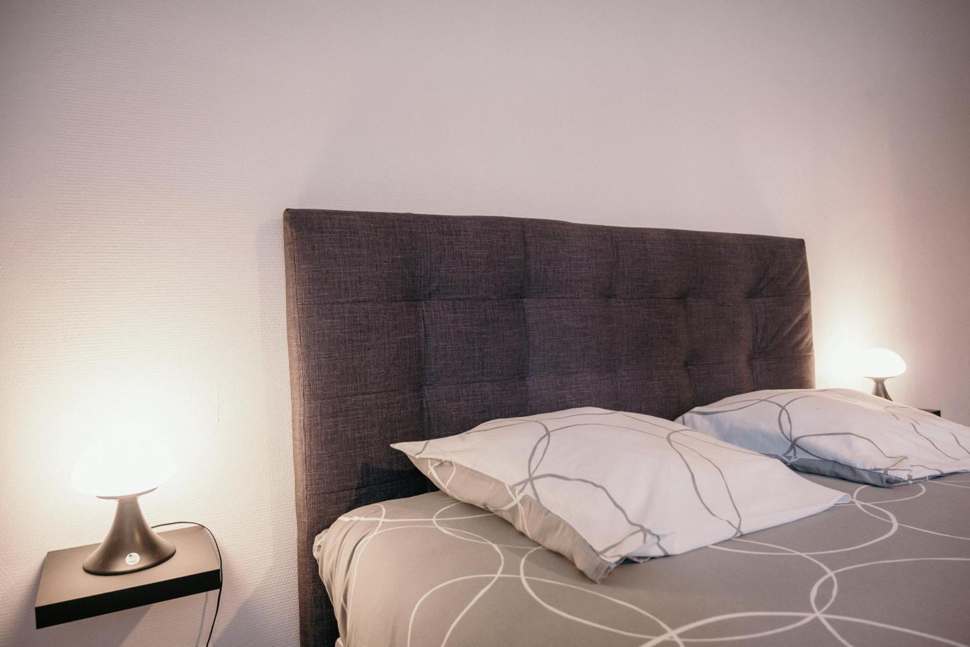 Appartement D'Aubilly Hyper Centre-Ville Charleville-Mézières Esterno foto