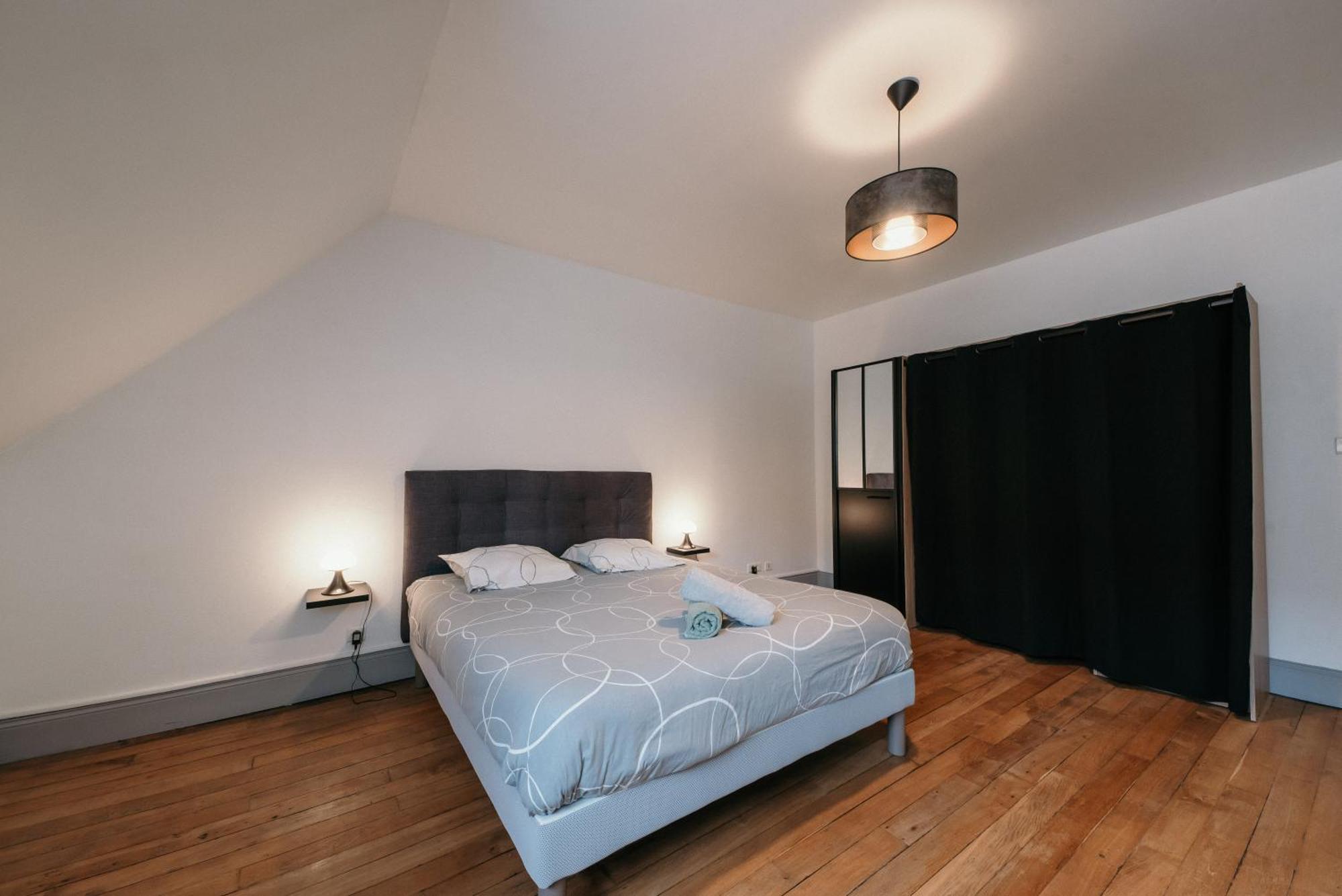 Appartement D'Aubilly Hyper Centre-Ville Charleville-Mézières Esterno foto